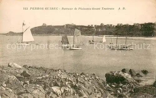 AK / Ansichtskarte Perros Guirec Bateaux de Plaisance devant Trestraou Perros Guirec