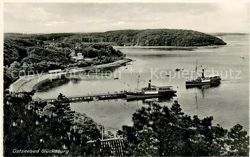 AK / Ansichtskarte Gluecksburg_Ostseebad Panorama Schiffsanlegestelle Gluecksburg_Ostseebad
