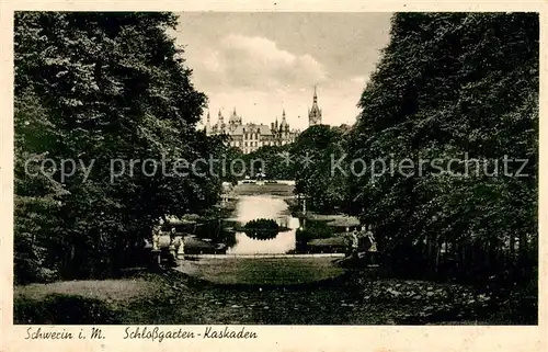 AK / Ansichtskarte Schwerin__Mecklenburg Schlossgarten Kaskaden 