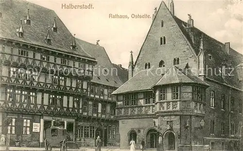 AK / Ansichtskarte Halberstadt Rathaus Altstadt Pferdekutsche Halberstadt
