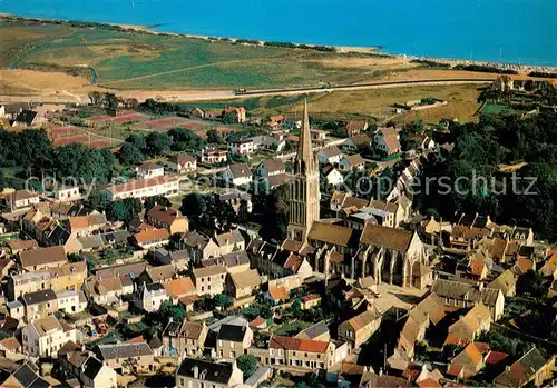 AK / Ansichtskarte Bernieres sur Mer Vue aerienne Eglise et les tennis Bernieres sur Mer