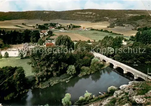 AK / Ansichtskarte Saint More Pont sur la Cure et le village vue aerienne Saint More