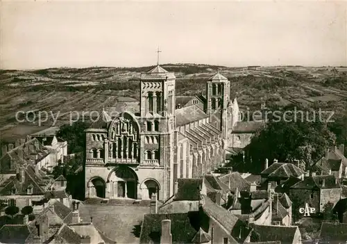 AK / Ansichtskarte Vezelay Basilique Sainte Marie Madeleine vue aerienne Vezelay