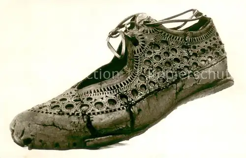 AK / Ansichtskarte Saalburg_Taunus Roemischer Frauenschuh Roemerkastell Saalburg Saalburg Taunus