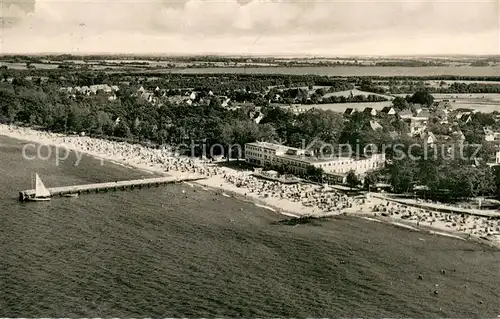 AK / Ansichtskarte Timmendorfer_Strand Fliegeraufnahme Strand Seebruecke Timmendorfer_Strand