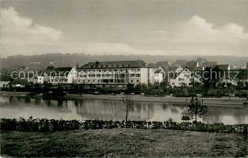 AK / Ansichtskarte Bad_Meinberg Blick ueber den See zum Ort Bad_Meinberg