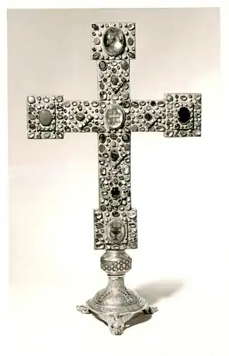 AK / Ansichtskarte Fritzlar Kreuz mit Edelsteinbesatz Fritzlar