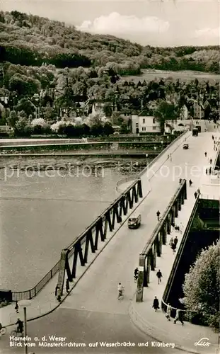 AK / Ansichtskarte Hameln_Weser Blick vom Muensterkirchturm auf Weserbruecke und Kluetberg Hameln Weser