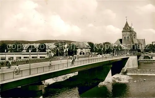 AK / Ansichtskarte Hameln_Weser Weserbruecke und Muenster Hameln Weser