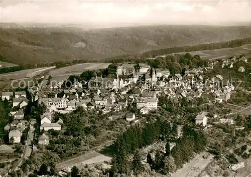 AK / Ansichtskarte Hachenburg_Westerwald Ansicht mit Schloss Fliegeraufnahme Hachenburg_Westerwald