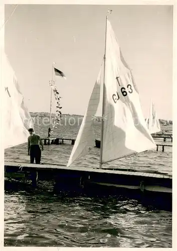 AK / Ansichtskarte Bredeney Bootssteg Segeln auf dem Baldeneysee Bredeney