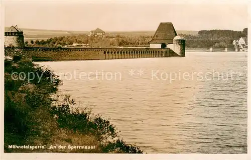 AK / Ansichtskarte Moehnesee Moehnetalsperre Staumauer Moehnesee