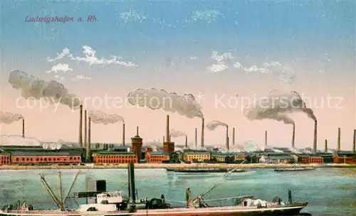 AK / Ansichtskarte Ludwigshafen_Rhein Rheinschifffahrt Industrie Ludwigshafen Rhein