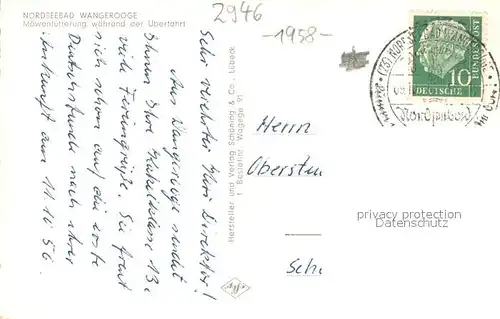 AK / Ansichtskarte Wangerooge_Nordseebad Moewenfuetterung waehrend der ueberfahrt Wangerooge_Nordseebad