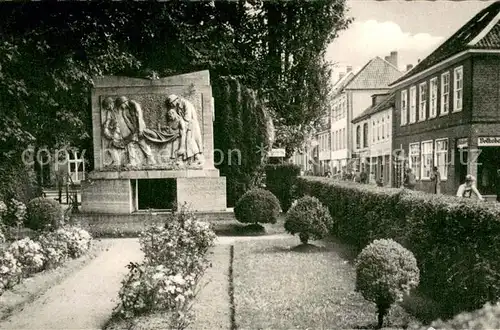 AK / Ansichtskarte Aurich_Ostfriesland Ehrenmal 1914 18 Aurich_Ostfriesland