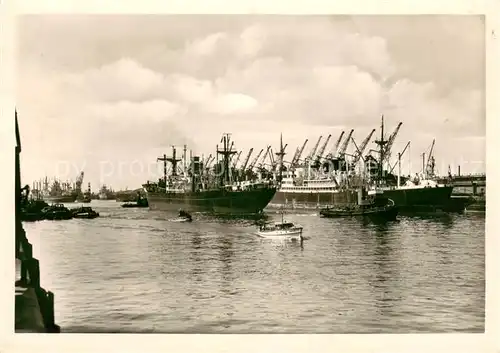 AK / Ansichtskarte Bremen ueberseehafen Hochseeschiffe Bremen