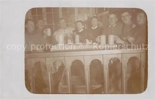 AK / Ansichtskarte Leutenberg_Thueringen Im Gasthaus Gruppenbild Feldpost Leutenberg Thueringen
