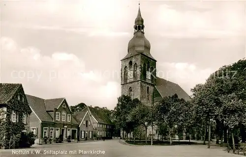 AK / Ansichtskarte Nottuln Stiftsplatz mit Pfarrkirche Nottuln