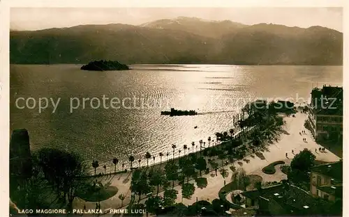 AK / Ansichtskarte Pallanza Lago Maggiore Prime Luci Pallanza