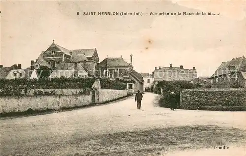 AK / Ansichtskarte Saint Herblon Vue prise de la Place de la Mairie Saint Herblon