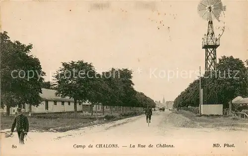 AK / Ansichtskarte Camp_de_Chalons La Rue de Chalons Camp_de_Chalons