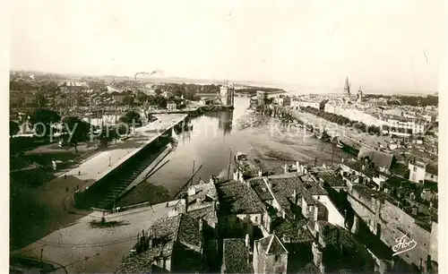 AK / Ansichtskarte La_Rochelle_76 Panorama du Port 