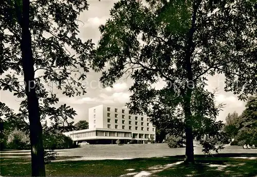 AK / Ansichtskarte Moenchengladbach Das internationale Hotel im Gruenen Park  Hotel Moenchengladbach