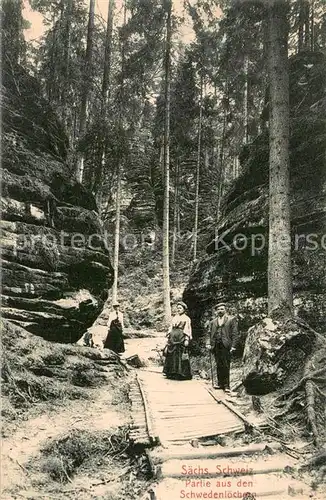 AK / Ansichtskarte Rathen_Saechsische Schweiz Partie aus den Schwedenloechern  belebt  Rathen Saechsische Schweiz