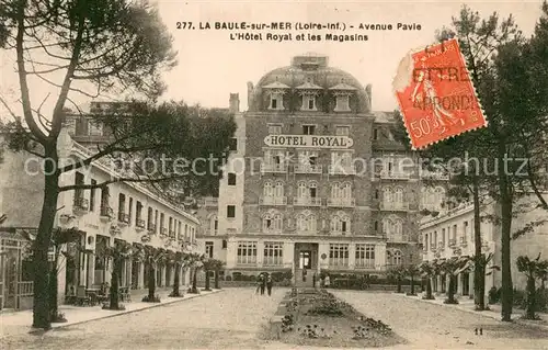 AK / Ansichtskarte La_Baule_sur_Mer_44 Avenue Pavie Hotel Royal et les Magasins 