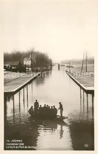 AK / Ansichtskarte Sevres La Gare du Pont de Sevres Sevres