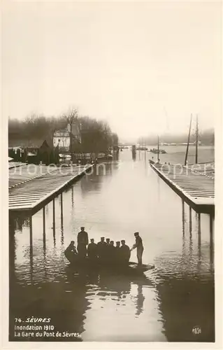 AK / Ansichtskarte Sevres La Gare du Pont de Sevres Sevres