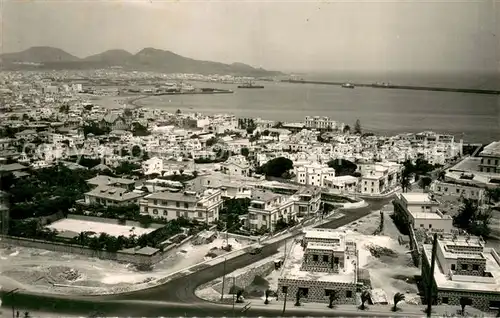 AK / Ansichtskarte Las_Palmas_Gran_Canaria Vue partielle Ville Jardin et Port Las_Palmas_Gran_Canaria