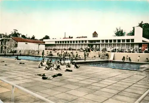 AK / Ansichtskarte Barbezieux Saint Hilaire La Piscine Barbezieux Saint Hilaire