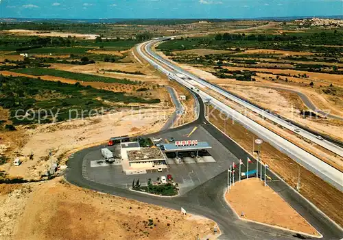 AK / Ansichtskarte Gallargues le Montueux Vue aerienne sur lAutoroute A9 Gallargues le Montueux