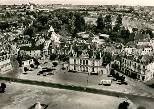 AK / Ansichtskarte Chateau du Loir Place de lHotel Vue aerienne Chateau du Loir
