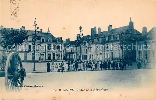 AK / Ansichtskarte Mamers_72 Place de la Republique 