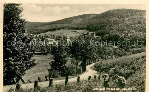 AK / Ansichtskarte Fredeburg_Schmallenberg Panorama Luftkurort Fredeburg_Schmallenberg
