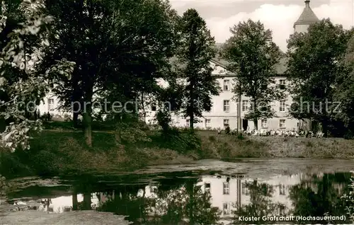 AK / Ansichtskarte Grafschaft_Sauerland Kloster Uferpartie am Teich Grafschaft_Sauerland