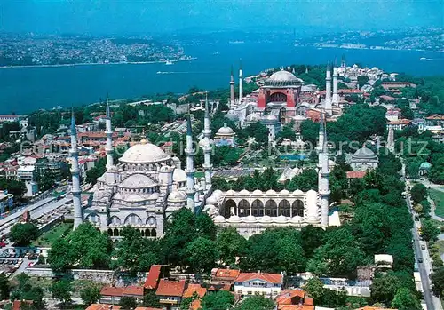 AK / Ansichtskarte Istanbul_Constantinopel Sultanahmet ve Ayasofya Istanbul_Constantinopel