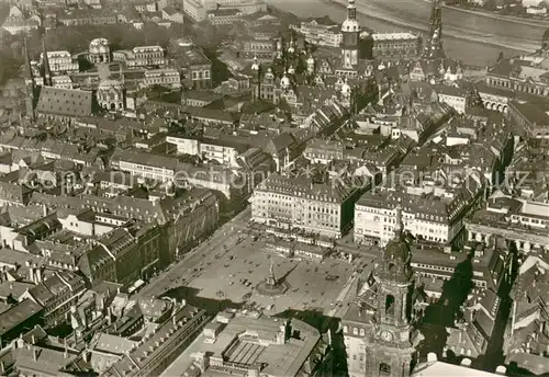 AK / Ansichtskarte Dresden Fliegeraufnahme mit Altmarkt Dresden