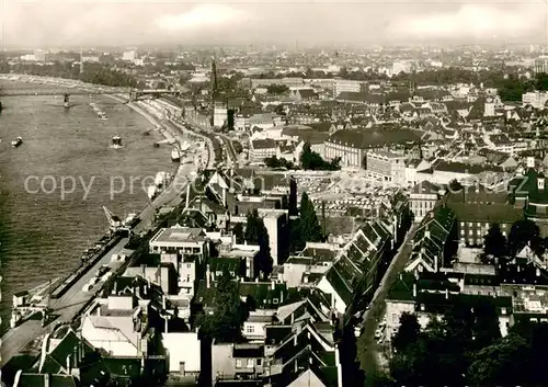 AK / Ansichtskarte Duesseldorf Stadtpanorama mit Rheinufer Duesseldorf