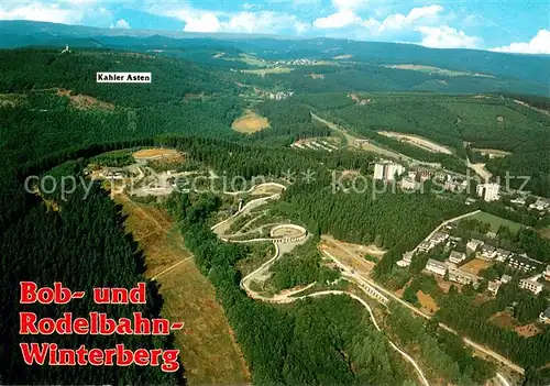 AK / Ansichtskarte Winterberg_Hochsauerland Bob und Rodelbahn Kahler Asten Fliegeraufnahme Winterberg_Hochsauerland