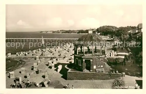 AK / Ansichtskarte Niendorf_Ostseebad_Timmendorferstrand Strand Pavillon 