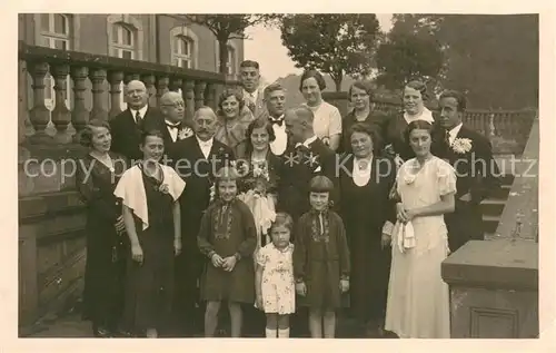 AK / Ansichtskarte Bruehl_Rheinland Bruehler Familie Gruppenaufnahme Bruehl_Rheinland