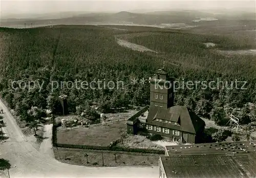 AK / Ansichtskarte Oberwiesenthal_Erzgebirge Panorama Blick vom Aussichtsturm des Fichtelberghauses zur Wetterwarte Oberwiesenthal Erzgebirge