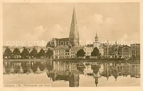 AK / Ansichtskarte Schwerin__Mecklenburg Pfaffenteich mit Dom 