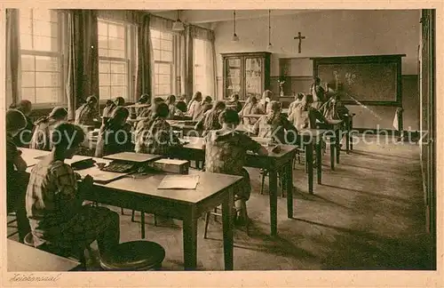 AK / Ansichtskarte Lippstadt Kath. Lyzeum u. Frauenschule Zeichensaal Lippstadt