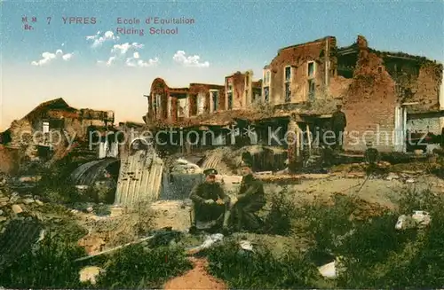 AK / Ansichtskarte Ypres_Ypern_Ieper Ecole dEquitation  