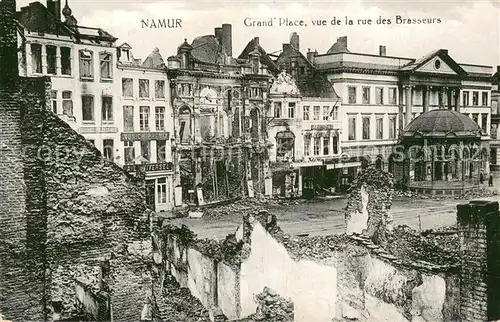 AK / Ansichtskarte Namur_sur_Meuse Grand Place vue de la rue des Brasseurs Namur_sur_Meuse