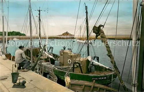 AK / Ansichtskarte Douarnenez Bateaux de Peche Douarnenez